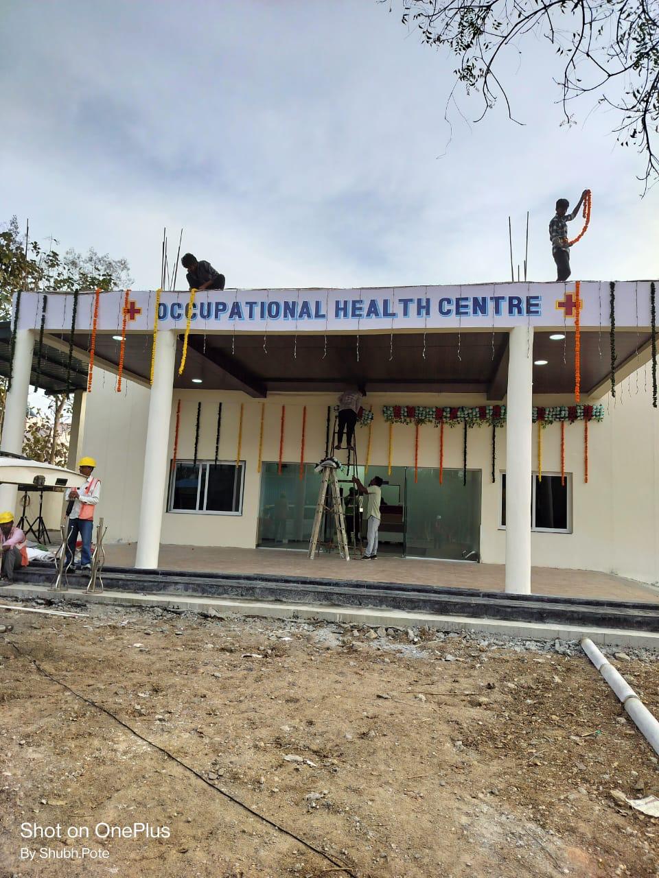 mixed vegetable salad in a mason jar.