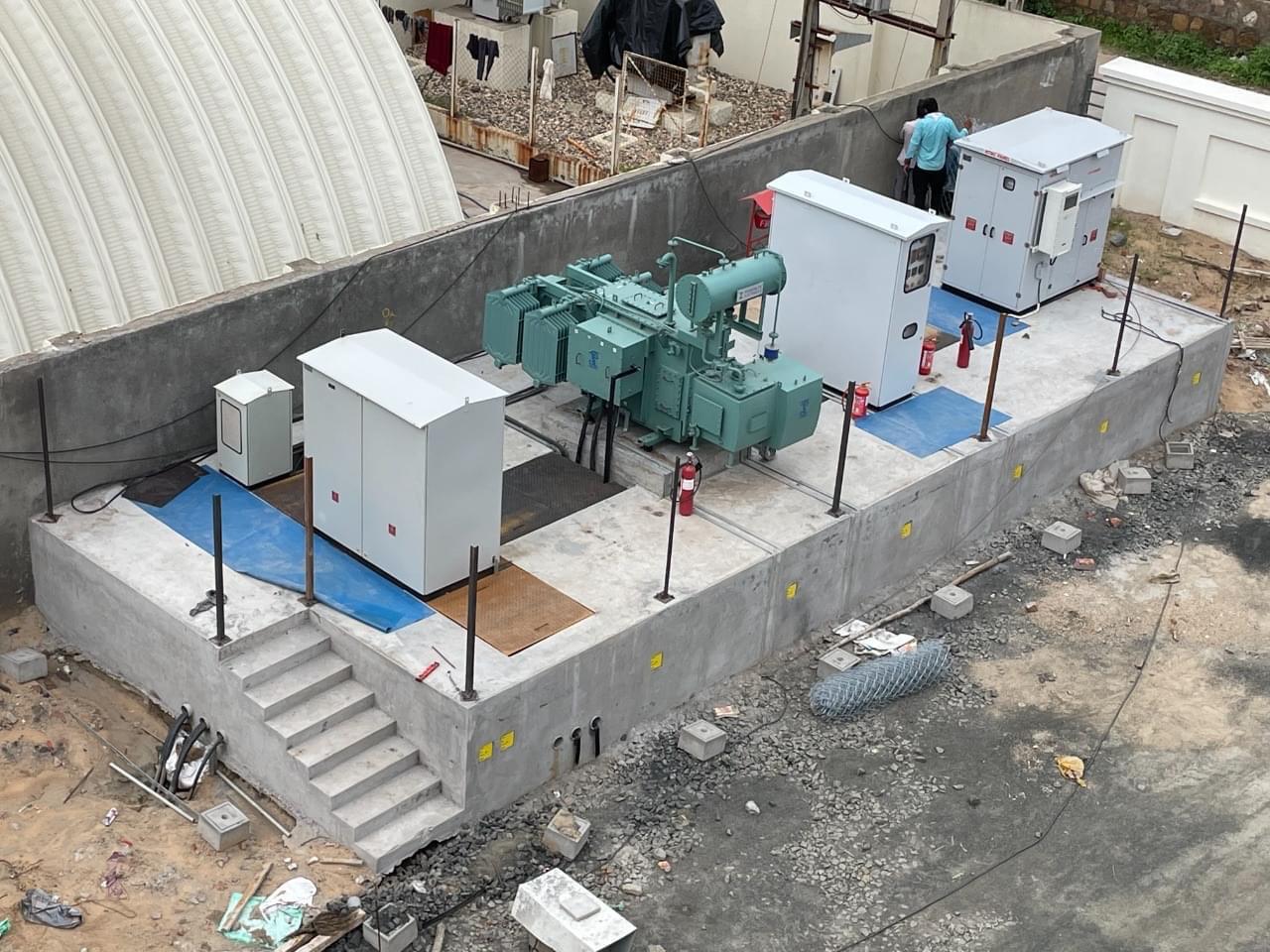 mixed vegetable salad in a mason jar.
