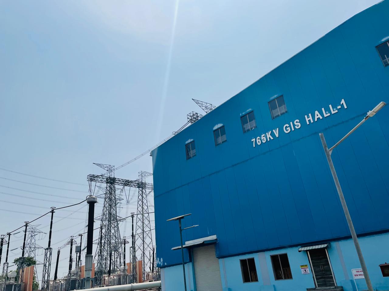 mixed vegetable salad in a mason jar.