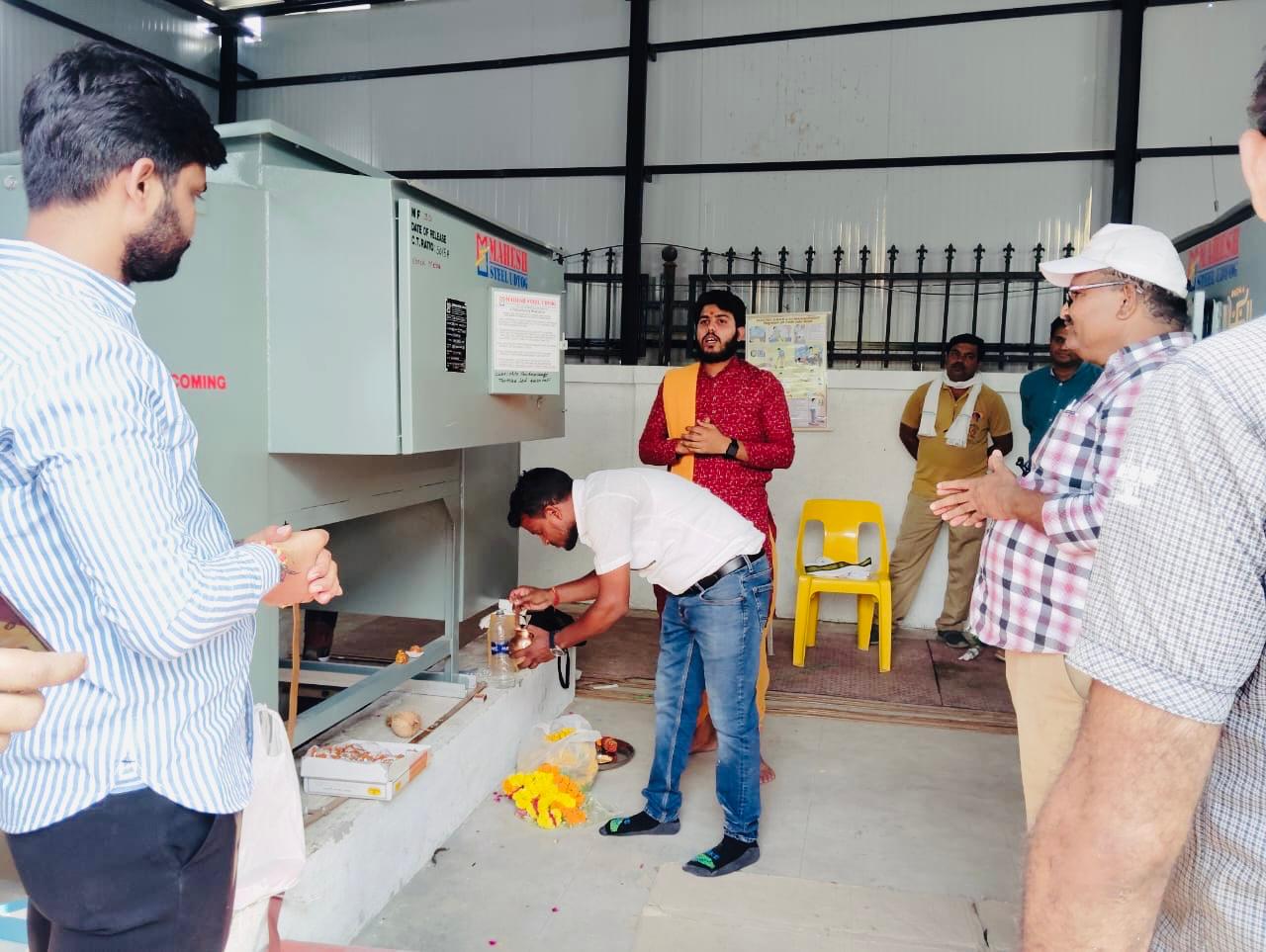 mixed vegetable salad in a mason jar.